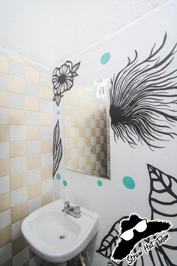 Straw Hat Hostel & Rooftop Bar Tulum Exterior photo
